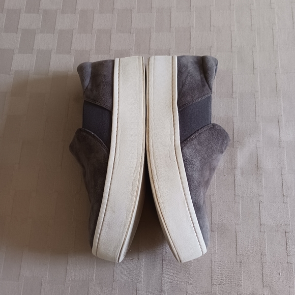 Vince Gray Slip-On Sneakers - Picture 8 of 12